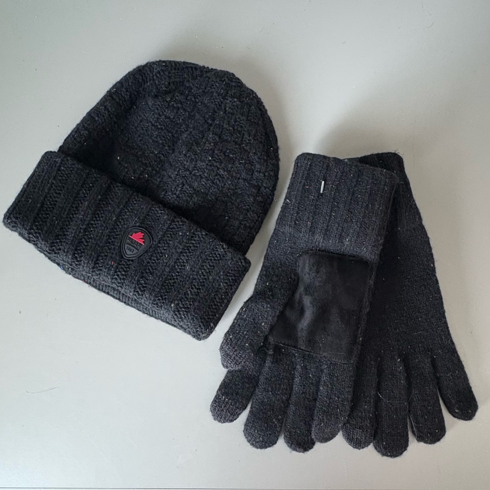 Pajar Knitted Beanie & Gloves Set One Size NWOT